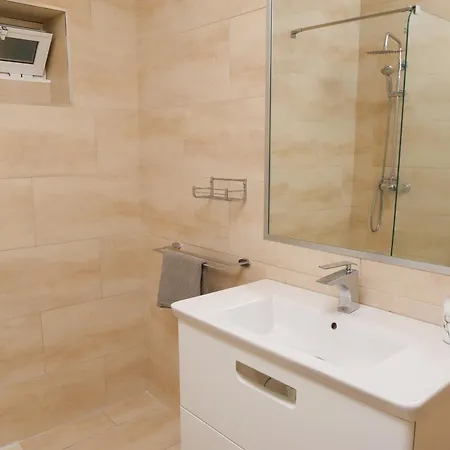 Mari-cher Seaview Tortuga - By Tarifarent