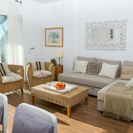 Mari-cher Seaview Tortuga - By Tarifarent Апартаменты *